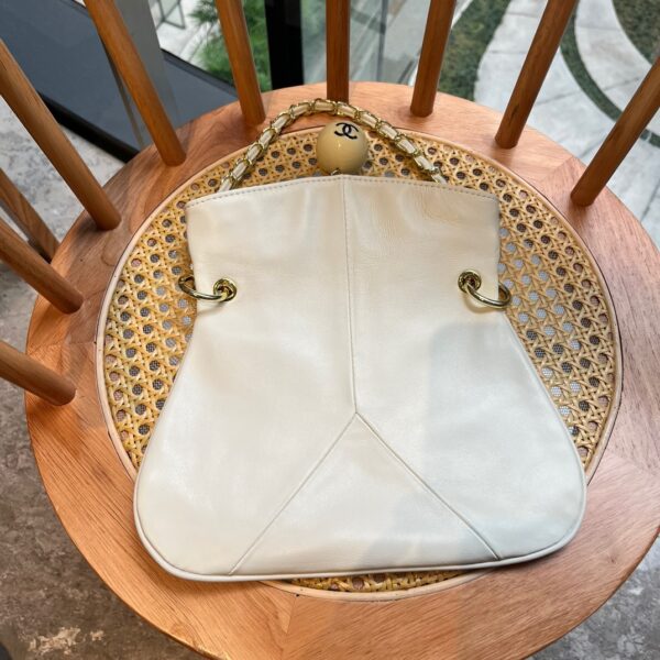 CHANEL LEATHER CUE BALL FOLDOVER BAG IVORY 26CM - Image 8