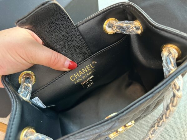 CHANEL QUILTED CC BUCKET BAG CAVIAR BLACK 17CM - Image 7