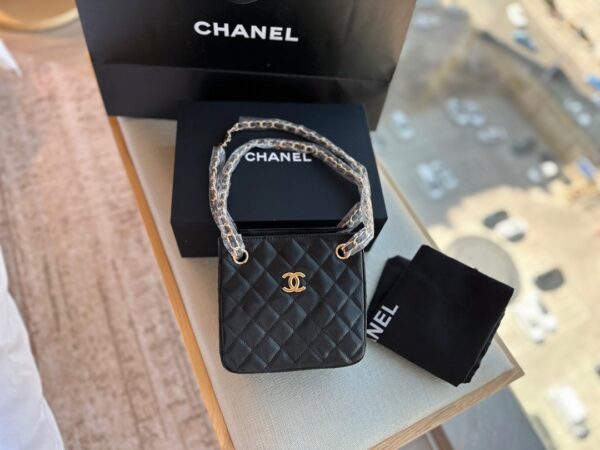 CHANEL QUILTED CC BUCKET BAG CAVIAR BLACK 17CM - Image 2
