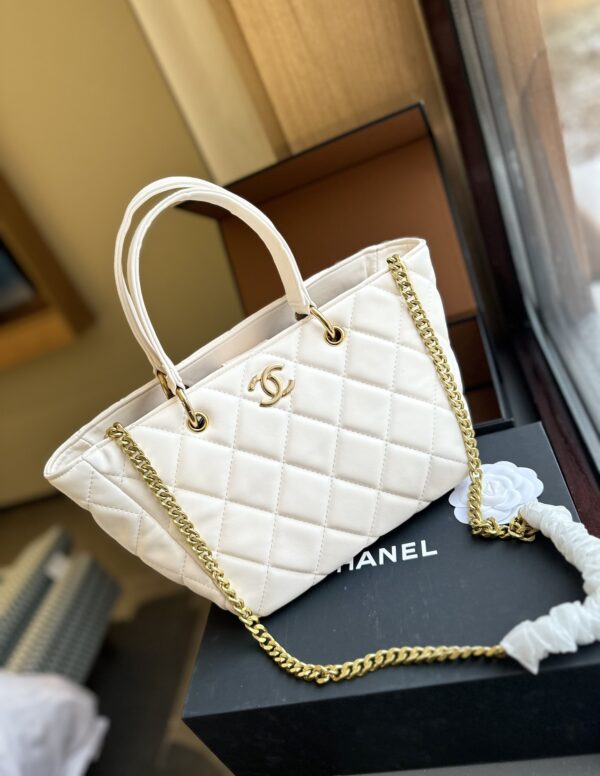 CHANEL SMALL SHOPPING BAG WHITE 25CM AS4188 - Image 2