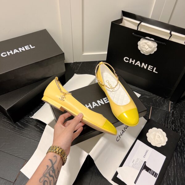 CHANEL INTERLOCKING CC LOGO BALLET FLATS YELLOW - Image 7
