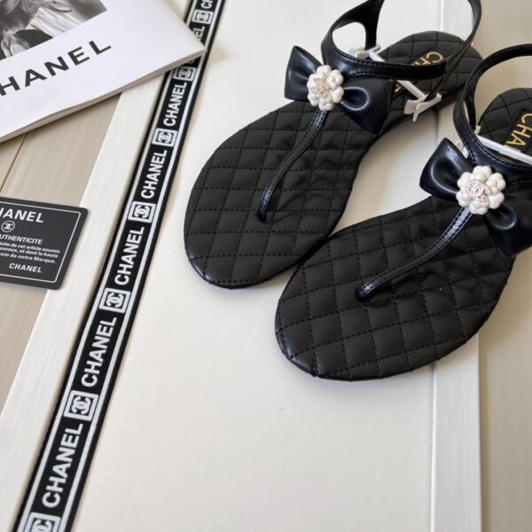 CHANEL BLACK QUILTED LEATHER WITH WHITE CAMELLIA CC LOGO SANDALS G45258 X01000 94305 - Image 4