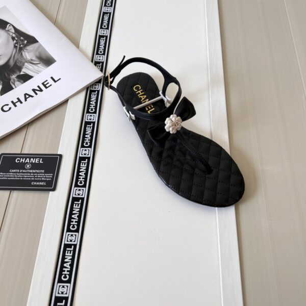 CHANEL BLACK QUILTED LEATHER WITH WHITE CAMELLIA CC LOGO SANDALS G45258 X01000 94305 - Image 3