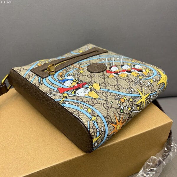 GUCCI DISNEY X GUCCI DONALD DUCK MESSENGER BAG 24CM 645054 2O4AT 8679 - Image 7