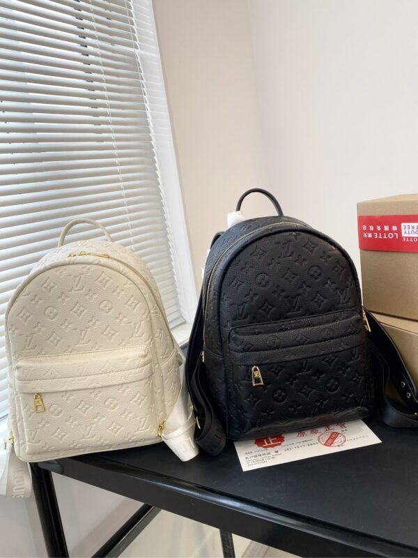 GUCCI GG EMBOSSED LEATHER BACKPACK BLACK 26CM - Image 2