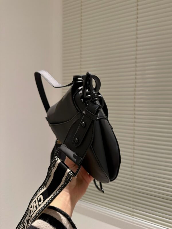 DIOR ULTRA MATTE LEATHER SADDLE BAG BLACK 25CM - Image 5