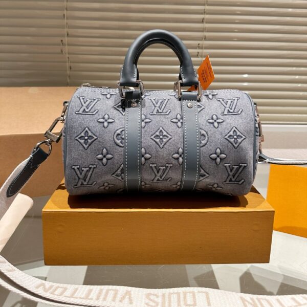 LOUIS VUITTON KEEPALL BANDOULIÈRE 25 MONOGRAM WASHED DENIM CANVAS 24CM M22762 - Image 3