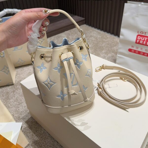LOUIS VUITTON NANO NOÉ CANDY BLUE 13CM - Image 4