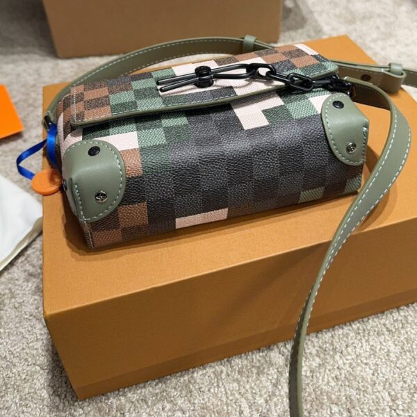 LOUIS VUITTON STEAMER WEARABLE WALLET DAMIER GREEN 17CM M83172 - Image 5