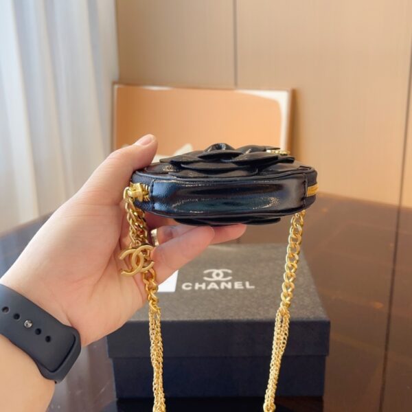 CHANEL CAMELLIA CLUTCH WITH CHAIN BLACK 12CM - Image 6