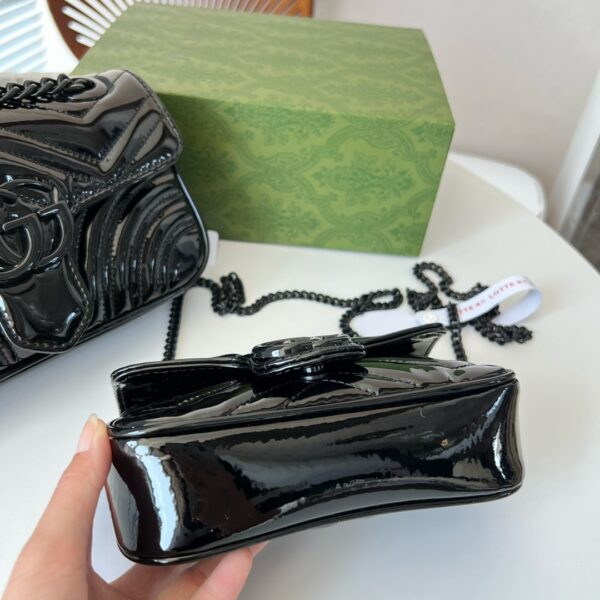 GUCCI GG MARMONT PATENT SUPER MINI BAG BLACK PATENT 476433 AACDE 1000 - Image 6