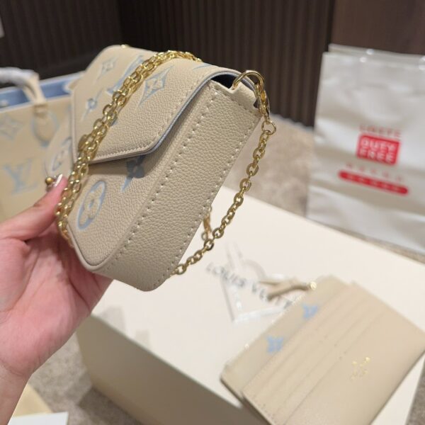 LOUIS VUITTON FÉLICIE POCHETTE BAG CANDY BLUE 21CM M83025 - Image 2