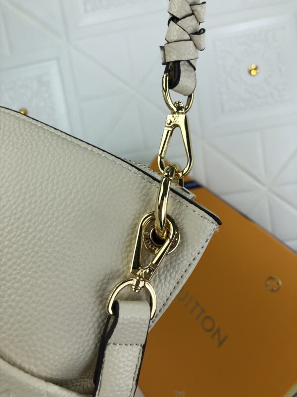 LOUIS VUITTON MAIDA HOBO HANDBAG WHITE 33CM - Image 4
