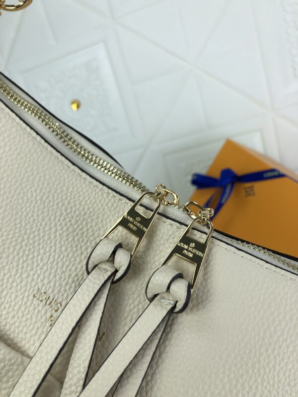 LOUIS VUITTON MAIDA HOBO HANDBAG WHITE 33CM - Image 5