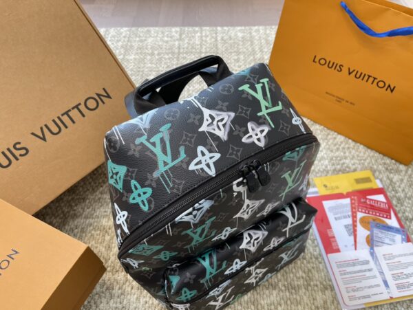 LOUIS VUITTON DISCOVERY BACKPACK GRAFFITI GREEN 36CM M21395 - Image 8