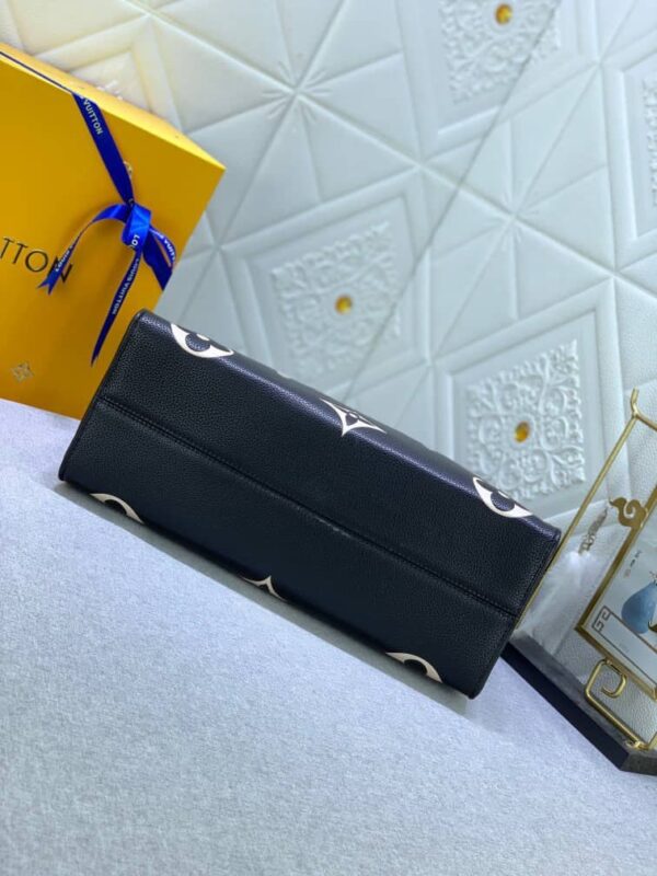 LOUIS VUITTON ONTHEGO MM BLACK CREAM 34CM M45495 - Image 4