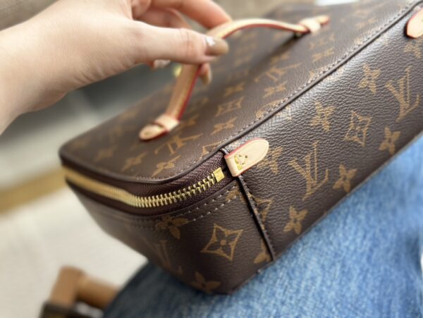 LOUIS VUITTON LV NICE JEWELRY CASE BROWN 23CM - Image 6