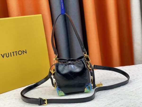 LOUIS VUITTON NÉO PURSE LV CHARMS BLACK 15CM M82886 - Image 5