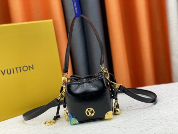 LOUIS VUITTON NÉO PURSE LV CHARMS BLACK 15CM M82886 - Image 2