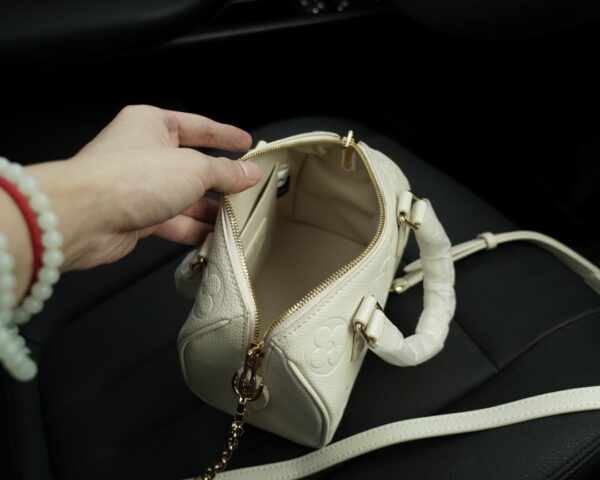 LOUIS VUITTON SPEEDY BANDOULIÈRE BAG 20 CREAM 20CM M58954 - Image 8
