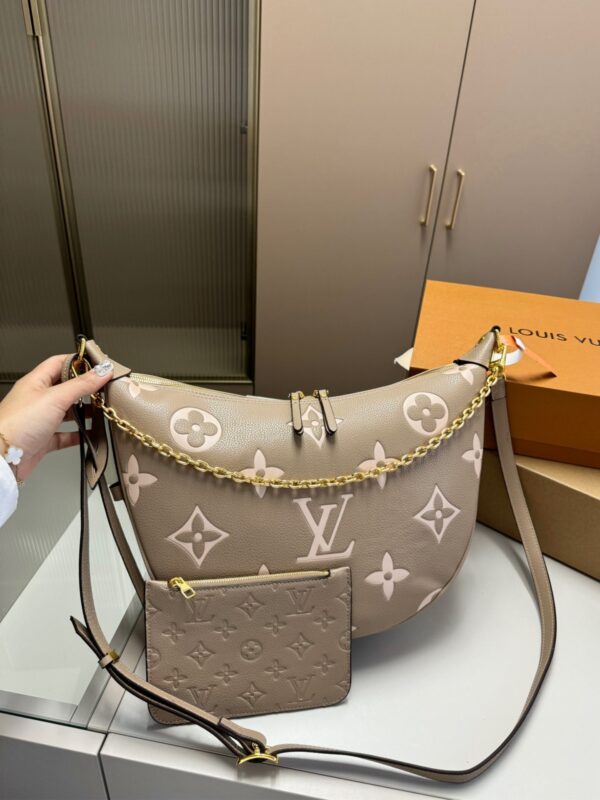 LOUIS VUITTON LOOP HOBO DOVE GRAY 32CM M46738 - Image 4