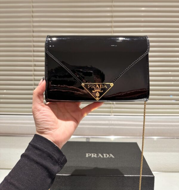 PRADA PATENT LEATHER MINI BAG BLACK 20CM 1BP051 069 F0002 V 5TO - Image 2
