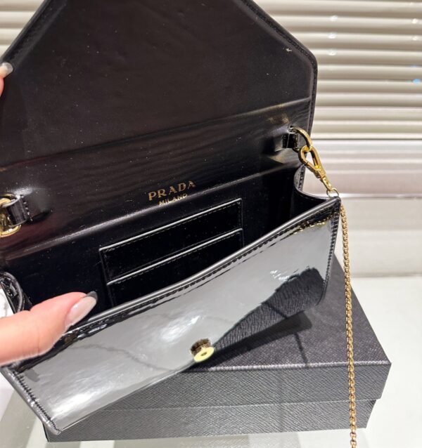 PRADA PATENT LEATHER MINI BAG BLACK 20CM 1BP051 069 F0002 V 5TO - Image 9
