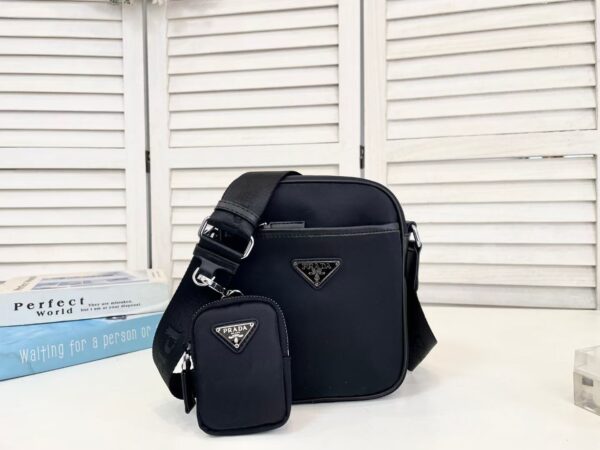PRADA RE NYLON SAFFIANO LOGO LEATHER BAG BLACK 21CM 23SS 2VH112 2DMH F0002 - Image 2