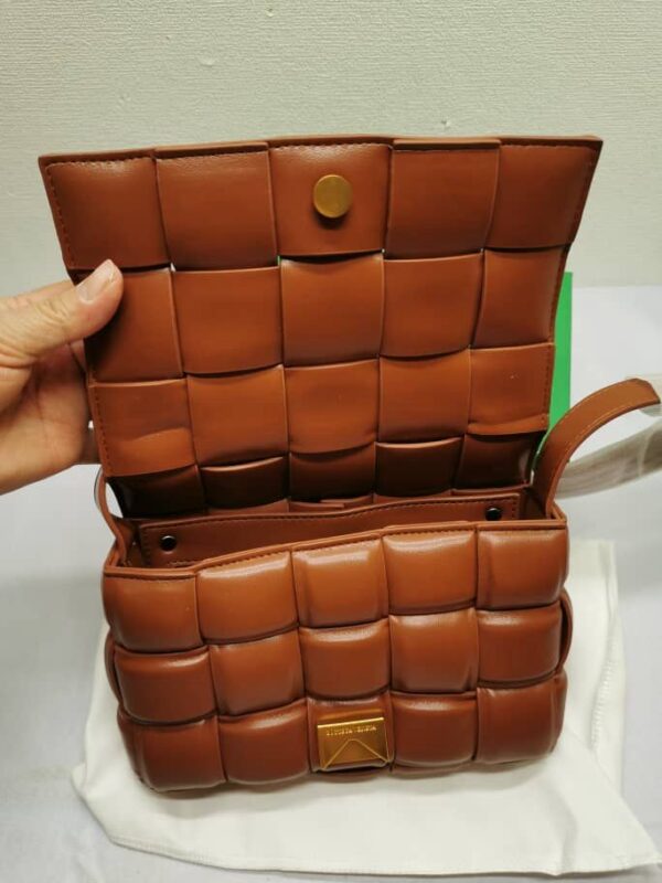 BOTTEGA VENETA PADDED INTRECCIO LEATHER BAG CARAMEL 22CM 591970VCQR19850 - Image 6