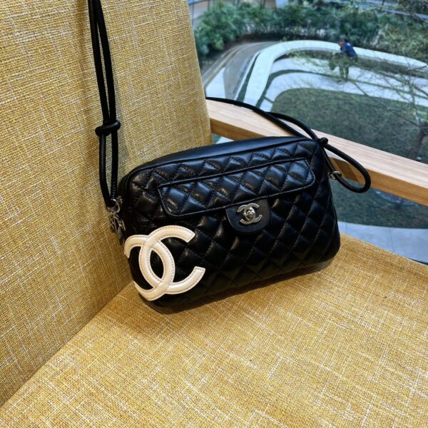 CHANEL CAMBON CAMERA BAG QUILTED LEATHER BLACK 26CM - Image 8