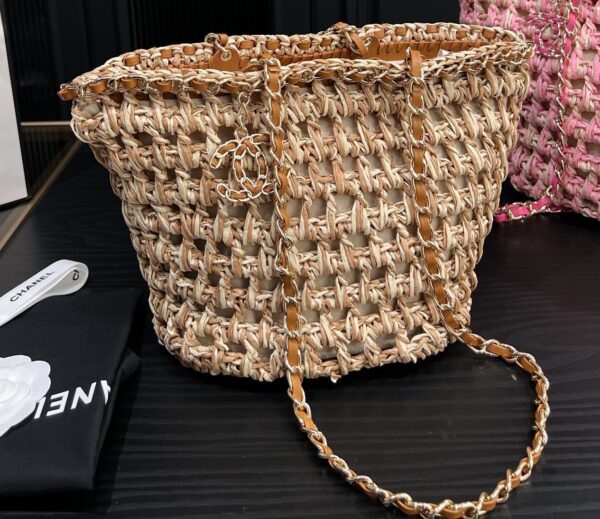 CHANEL STRAW SHOULDER BAGS BEIGE 27CM - Image 2
