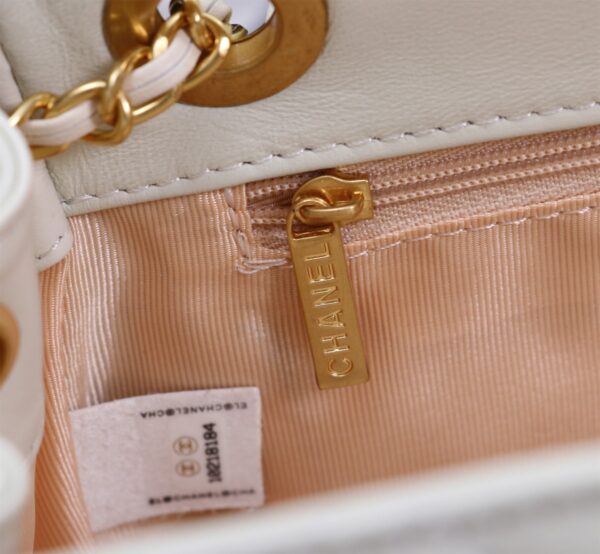 CHANEL MIX ACCORDION CC FLAP BAG QUILTED GLAZED LEATHER WHITE 23CM - Image 4