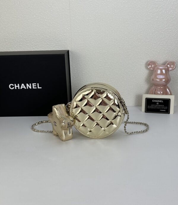 CHANEL ROUND WITH CHARM AND STAR COIN PURSE METALLIC GOLD 15CM - Image 7