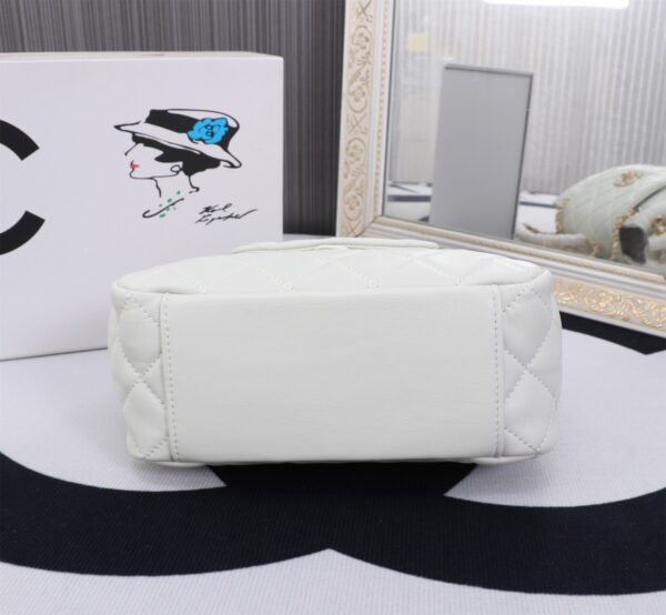 CHANEL MIX ACCORDION CC FLAP BAG QUILTED GLAZED LEATHER WHITE 23CM - Image 7