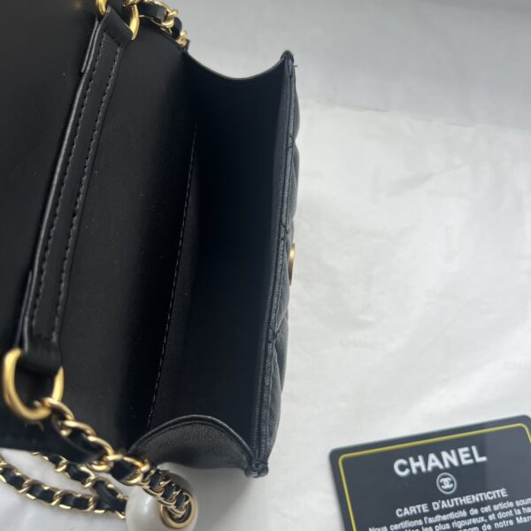 CHANEL CLUTCH WITH STRAP PEARLESCENT BLACK 13CM AP4010 B16719 94305 - Image 7