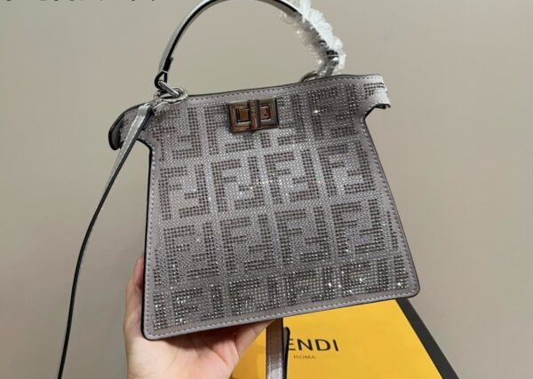 FENDI PEEKABOO ISEEU PETITE SILVER LEATHER BAG WITH CRYSTAL FF MOTIF 21CM 8BN335APKFF1JSU - Image 5