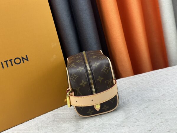 LOUIS VUITTON TROUSSE TOILETTE LOCKER DOPP KIT 23CM M83112 - Image 8