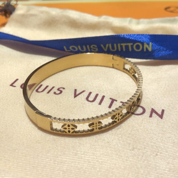 LOUIS VUITTON MONOGRAM CUFF GOLD - Image 2
