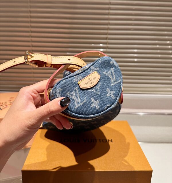 LOUIS VUITTON CROISSANT MM MONOGRAM DENIM 25CM M46856 - Image 7