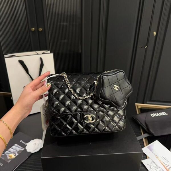 CHANEL FLAP BACKPACK AND STAR COIN PURSE BLACK 23CM - Image 2