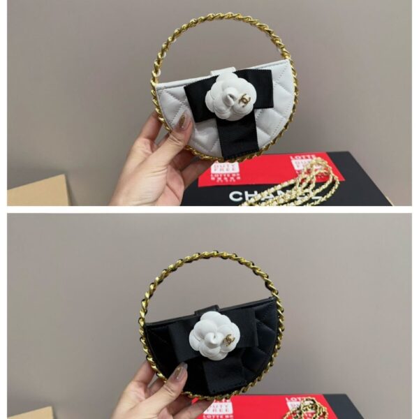 CHANEL POUCH MIXED FIBERS GOLD TONE METAL WHITE 14CM - Image 3