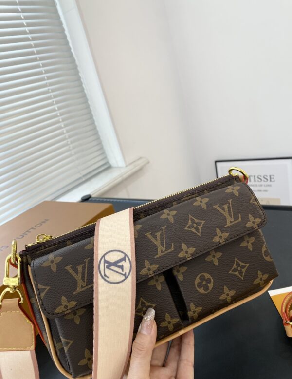 LOUIS VUITTON VIBE BAG MONOGRAM CANVAS 25CM M46999 - Image 7