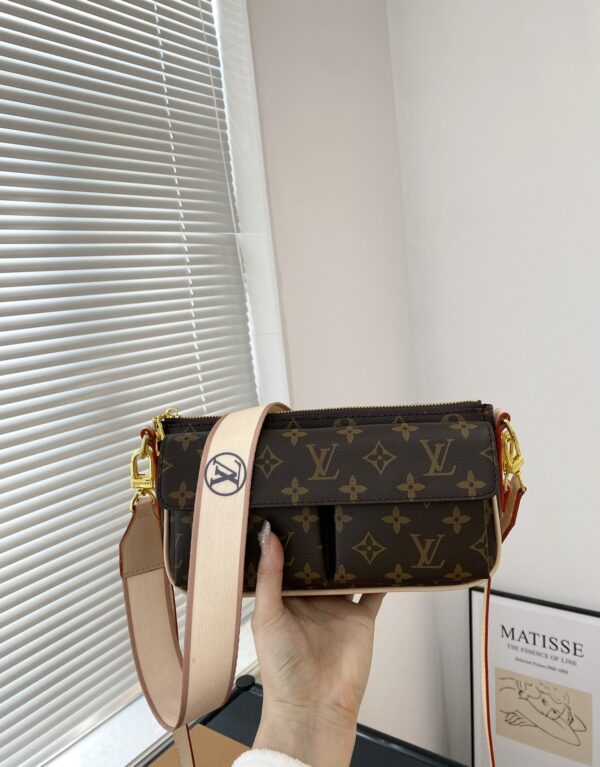 LOUIS VUITTON VIBE BAG MONOGRAM CANVAS 25CM M46999 - Image 8