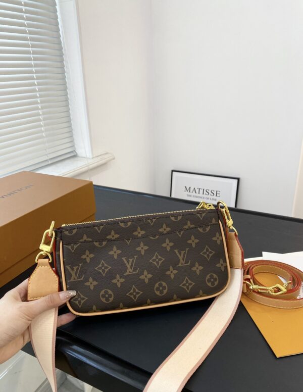 LOUIS VUITTON VIBE BAG MONOGRAM CANVAS 25CM M46999 - Image 9