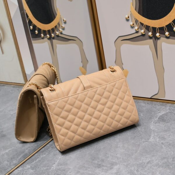 SAINT LAURENT ENVELOPE MATELASSÉ GRAIN DE POUDRE DARK BEIGE 24CM - Image 4