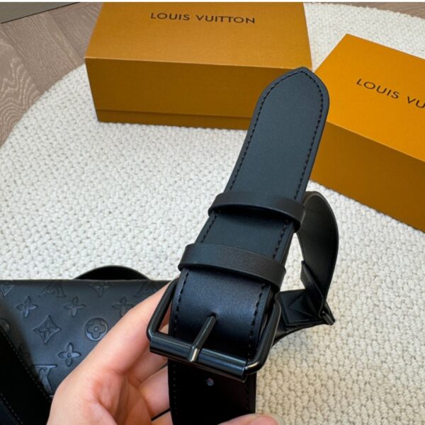 LOUIS VUITTON RUSH BUMBAG MONOGRAM SHADOW LEATHER LEATHER BLACK 31CM M47058 - Image 5