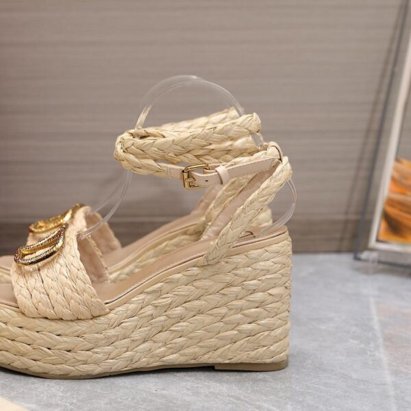 VALENTINO GARAVANI VLOGO RAFFIA PLATFORM WEDGE SANDALS NATURAL - Image 2