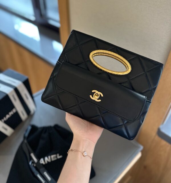 CHANEL CLUTCH AND GOLD PLATED METAL IN BLACK 25CM AS5038 B17663 94305 - Image 6