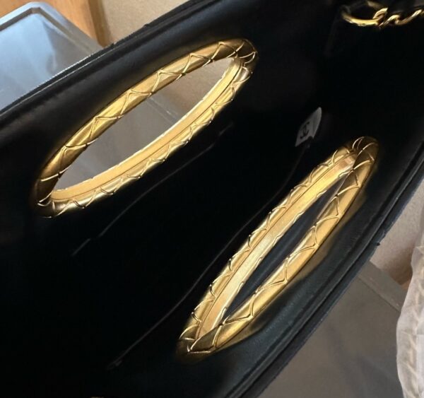 CHANEL CLUTCH AND GOLD PLATED METAL IN BLACK 25CM AS5038 B17663 94305 - Image 2