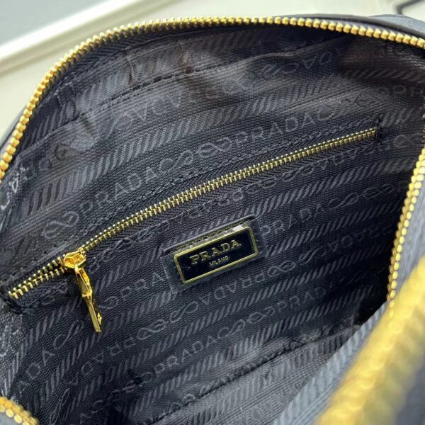 PRADA CAMERA SHOULDER BAG 23CM - Image 5
